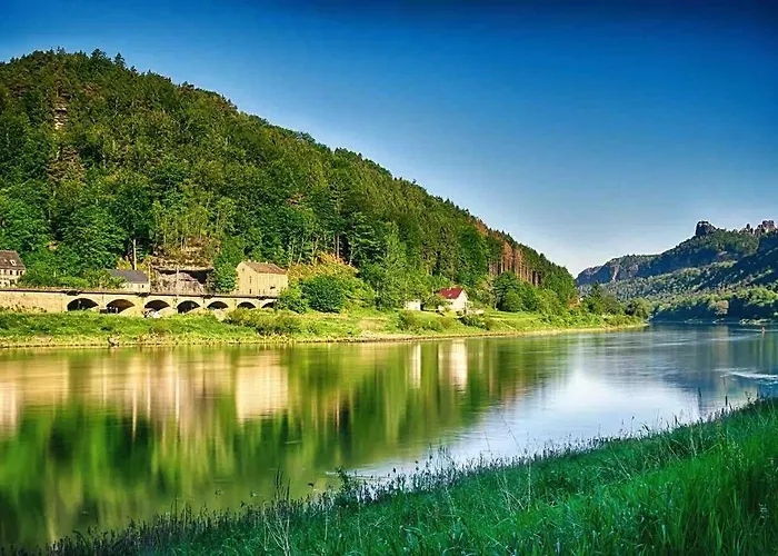 4 Personen *parkplatz, Wlan, Waschmaschine* Apartment